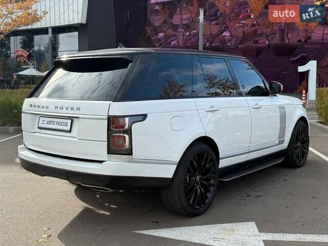 Білий Ленд Ровер Рендж Ровер, об'ємом двигуна 4.37 л та пробігом 180 тис. км за 29990 $, фото 5 на Automoto.ua