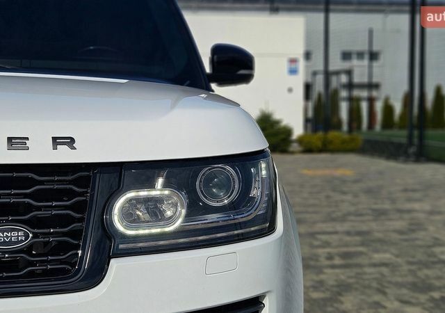 Белый Ленд Ровер Рендж Ровер, объемом двигателя 5 л и пробегом 198 тыс. км за 28500 $, фото 11 на Automoto.ua