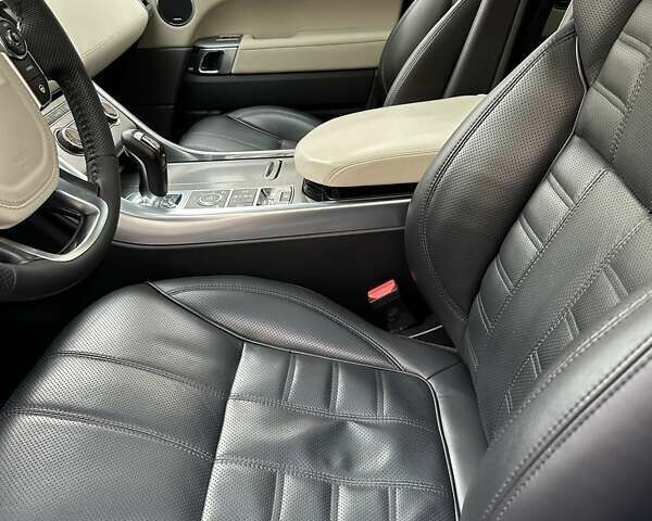 Белый Ленд Ровер Рендж Ровер, объемом двигателя 5 л и пробегом 121 тыс. км за 34500 $, фото 29 на Automoto.ua