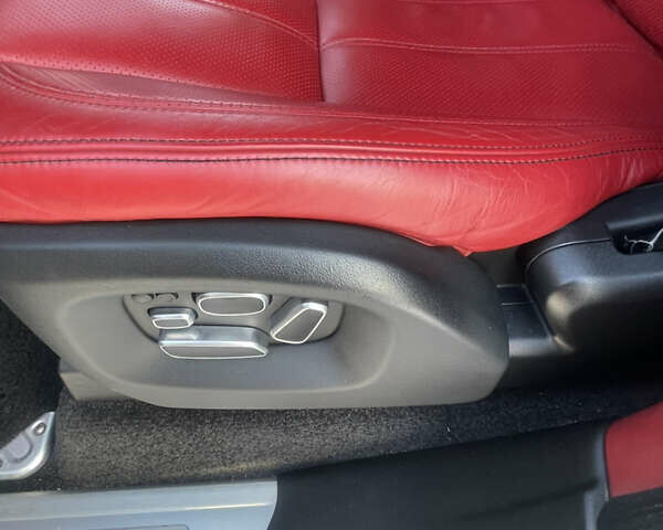 Белый Ленд Ровер Рендж Ровер, объемом двигателя 4.37 л и пробегом 91 тыс. км за 49000 $, фото 7 на Automoto.ua