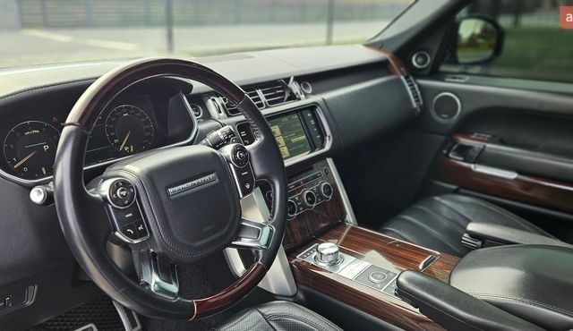 Белый Ленд Ровер Рендж Ровер, объемом двигателя 5 л и пробегом 198 тыс. км за 28500 $, фото 53 на Automoto.ua