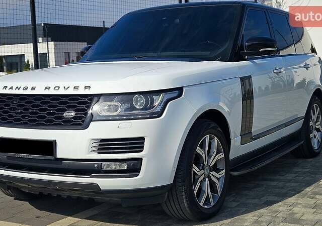 Белый Ленд Ровер Рендж Ровер, объемом двигателя 5 л и пробегом 198 тыс. км за 28500 $, фото 25 на Automoto.ua