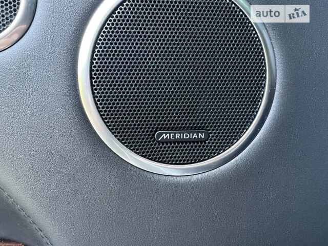 Білий Ленд Ровер Рендж Ровер, об'ємом двигуна 4.4 л та пробігом 180 тис. км за 50000 $, фото 28 на Automoto.ua