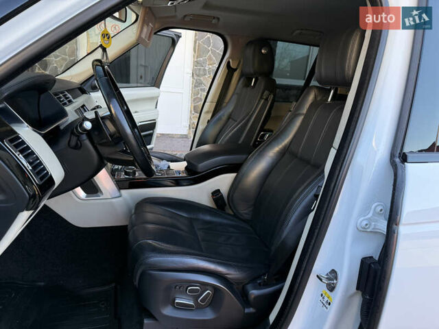 Белый Ленд Ровер Рендж Ровер, объемом двигателя 4.4 л и пробегом 182 тыс. км за 35999 $, фото 22 на Automoto.ua