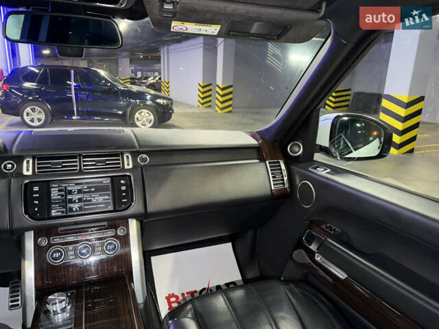 Белый Ленд Ровер Рендж Ровер, объемом двигателя 4.37 л и пробегом 240 тыс. км за 31000 $, фото 27 на Automoto.ua