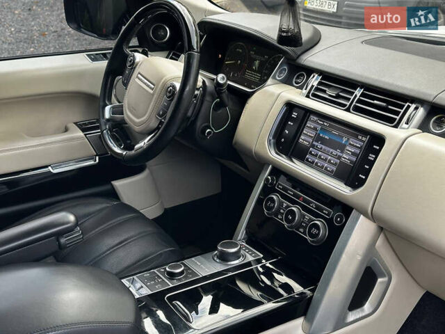 Белый Ленд Ровер Рендж Ровер, объемом двигателя 4.37 л и пробегом 180 тыс. км за 32000 $, фото 18 на Automoto.ua