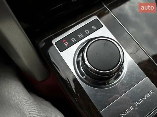 Белый Ленд Ровер Рендж Ровер, объемом двигателя 4.37 л и пробегом 175 тыс. км за 35000 $, фото 24 на Automoto.ua