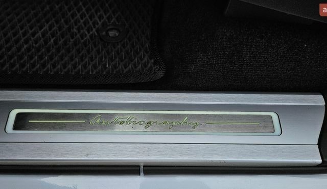 Белый Ленд Ровер Рендж Ровер, объемом двигателя 5 л и пробегом 198 тыс. км за 28500 $, фото 47 на Automoto.ua