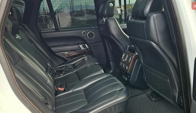 Белый Ленд Ровер Рендж Ровер, объемом двигателя 5 л и пробегом 198 тыс. км за 28500 $, фото 71 на Automoto.ua