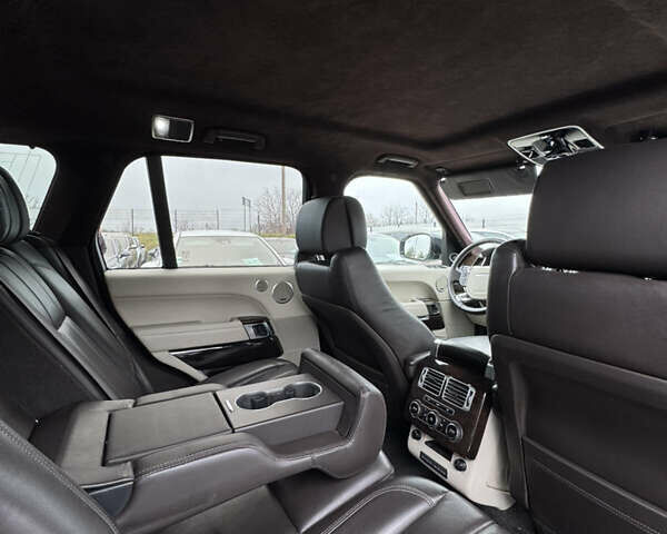 Белый Ленд Ровер Рендж Ровер, объемом двигателя 2.99 л и пробегом 148 тыс. км за 34000 $, фото 44 на Automoto.ua