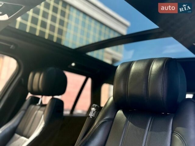 Білий Ленд Ровер Рендж Ровер, об'ємом двигуна 5 л та пробігом 190 тис. км за 29000 $, фото 5 на Automoto.ua