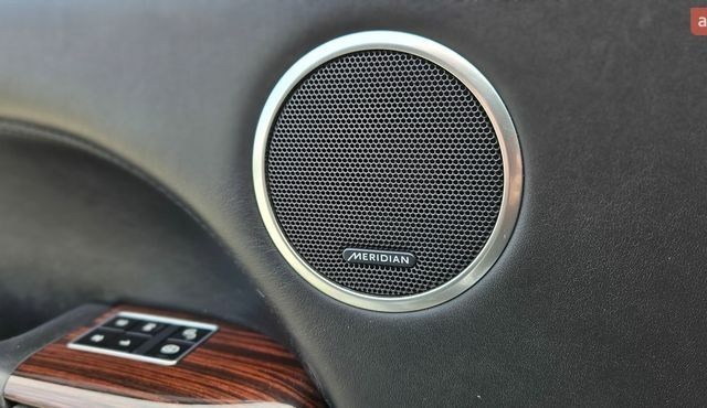 Белый Ленд Ровер Рендж Ровер, объемом двигателя 5 л и пробегом 198 тыс. км за 28500 $, фото 52 на Automoto.ua