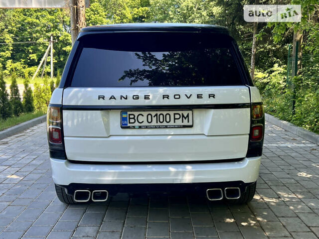 Білий Ленд Ровер Рендж Ровер, об'ємом двигуна 4.4 л та пробігом 180 тис. км за 50000 $, фото 24 на Automoto.ua