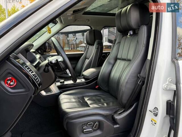 Білий Ленд Ровер Рендж Ровер, об'ємом двигуна 4.37 л та пробігом 180 тис. км за 29990 $, фото 6 на Automoto.ua