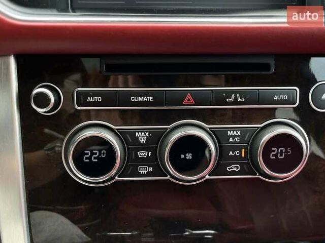 Белый Ленд Ровер Рендж Ровер, объемом двигателя 4.37 л и пробегом 175 тыс. км за 35000 $, фото 25 на Automoto.ua