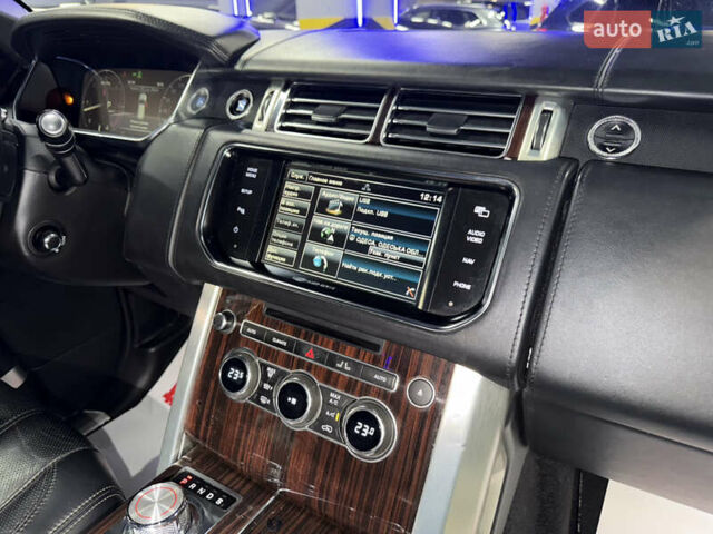 Белый Ленд Ровер Рендж Ровер, объемом двигателя 4.37 л и пробегом 240 тыс. км за 31000 $, фото 40 на Automoto.ua