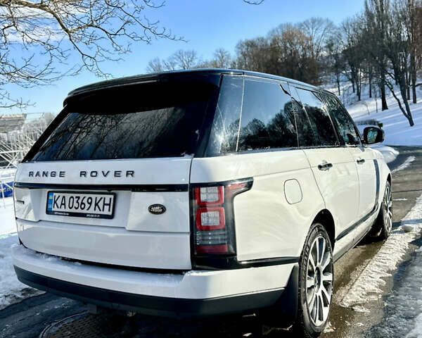 Белый Ленд Ровер Рендж Ровер, объемом двигателя 5 л и пробегом 190 тыс. км за 29000 $, фото 3 на Automoto.ua