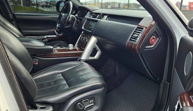 Белый Ленд Ровер Рендж Ровер, объемом двигателя 5 л и пробегом 198 тыс. км за 28500 $, фото 58 на Automoto.ua