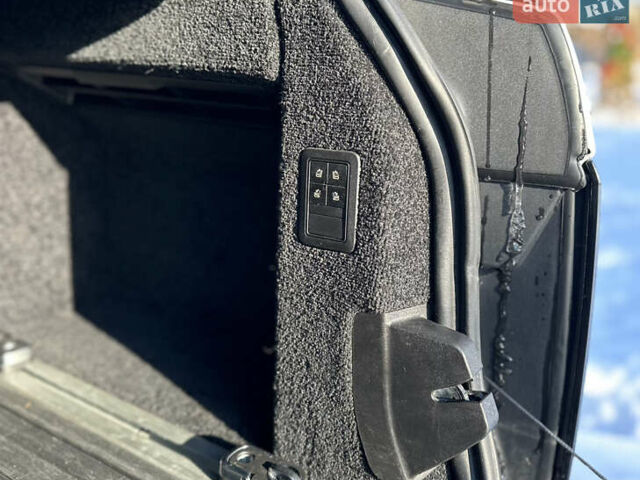 Белый Ленд Ровер Рендж Ровер, объемом двигателя 5 л и пробегом 190 тыс. км за 29000 $, фото 23 на Automoto.ua