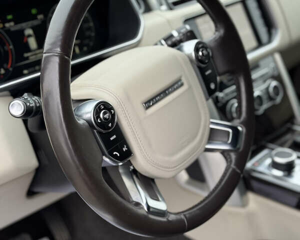 Белый Ленд Ровер Рендж Ровер, объемом двигателя 2.99 л и пробегом 148 тыс. км за 34000 $, фото 21 на Automoto.ua