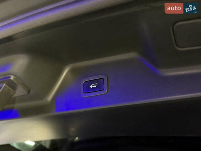 Белый Ленд Ровер Рендж Ровер, объемом двигателя 4.37 л и пробегом 240 тыс. км за 31000 $, фото 59 на Automoto.ua