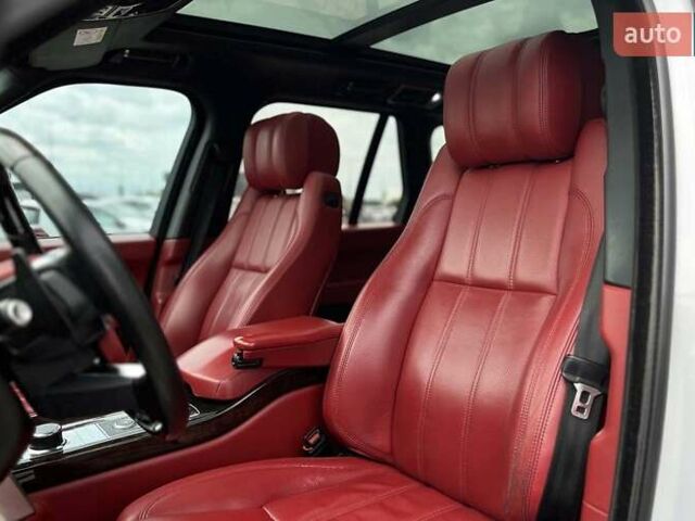 Белый Ленд Ровер Рендж Ровер, объемом двигателя 4.37 л и пробегом 175 тыс. км за 35000 $, фото 13 на Automoto.ua