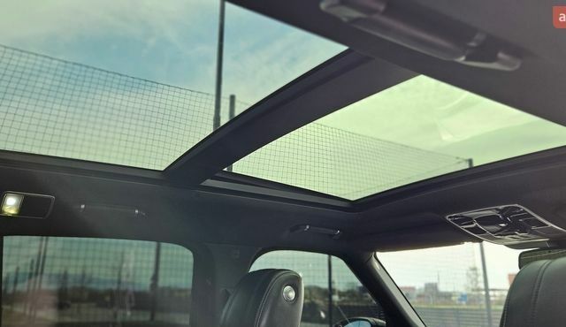 Белый Ленд Ровер Рендж Ровер, объемом двигателя 5 л и пробегом 198 тыс. км за 28500 $, фото 69 на Automoto.ua