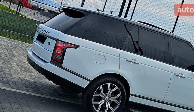 Белый Ленд Ровер Рендж Ровер, объемом двигателя 5 л и пробегом 198 тыс. км за 28500 $, фото 15 на Automoto.ua