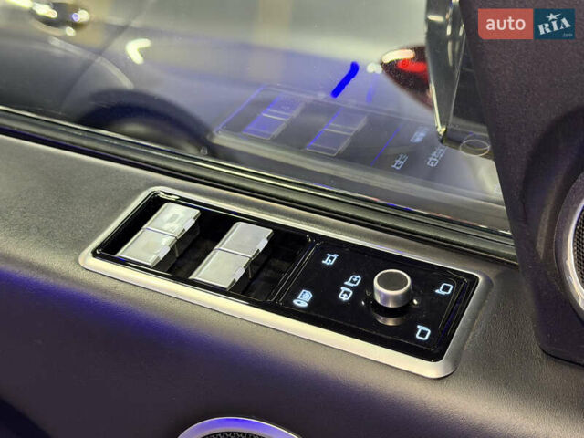 Белый Ленд Ровер Рендж Ровер, объемом двигателя 4.37 л и пробегом 240 тыс. км за 31000 $, фото 36 на Automoto.ua