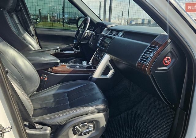 Белый Ленд Ровер Рендж Ровер, объемом двигателя 5 л и пробегом 198 тыс. км за 28500 $, фото 94 на Automoto.ua