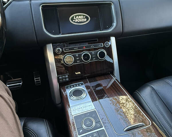 Белый Ленд Ровер Рендж Ровер, объемом двигателя 3 л и пробегом 211 тыс. км за 29200 $, фото 19 на Automoto.ua