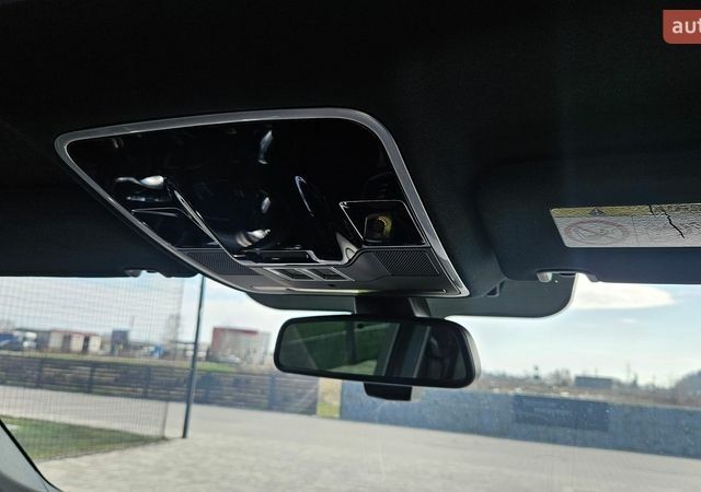 Белый Ленд Ровер Рендж Ровер, объемом двигателя 5 л и пробегом 198 тыс. км за 28500 $, фото 91 на Automoto.ua