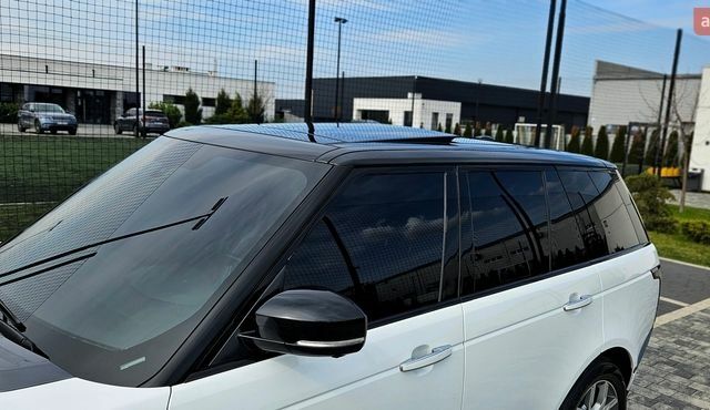 Белый Ленд Ровер Рендж Ровер, объемом двигателя 5 л и пробегом 198 тыс. км за 28500 $, фото 40 на Automoto.ua