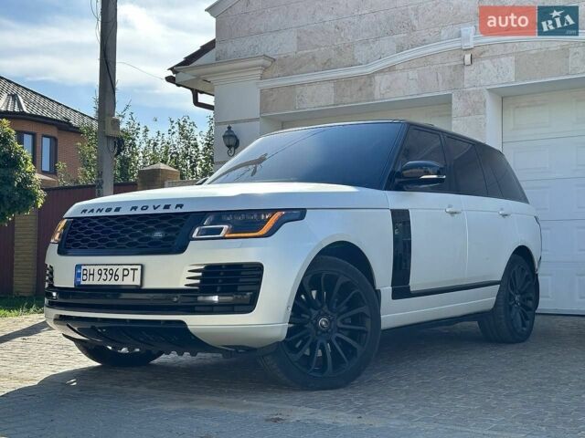 Білий Ленд Ровер Рендж Ровер, об'ємом двигуна 5 л та пробігом 254 тис. км за 31000 $, фото 1 на Automoto.ua