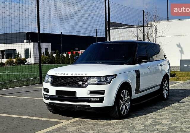 Белый Ленд Ровер Рендж Ровер, объемом двигателя 5 л и пробегом 198 тыс. км за 28500 $, фото 5 на Automoto.ua