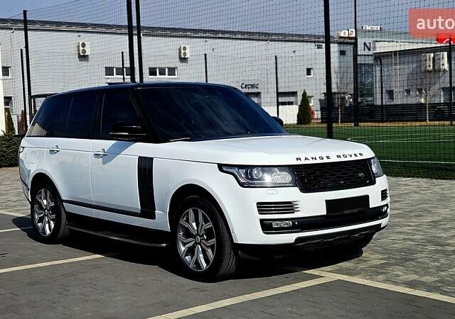 Белый Ленд Ровер Рендж Ровер, объемом двигателя 5 л и пробегом 198 тыс. км за 28500 $, фото 7 на Automoto.ua