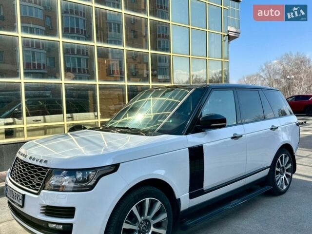 Білий Ленд Ровер Рендж Ровер, об'ємом двигуна 5 л та пробігом 190 тис. км за 29000 $, фото 4 на Automoto.ua