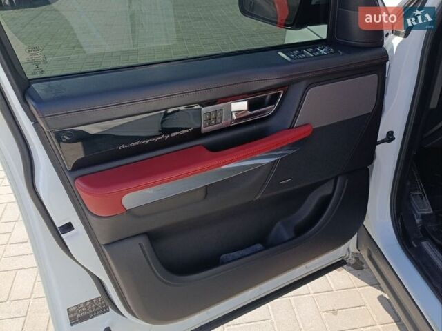 Білий Ленд Ровер Рендж Ровер, об'ємом двигуна 2.99 л та пробігом 180 тис. км за 25000 $, фото 15 на Automoto.ua