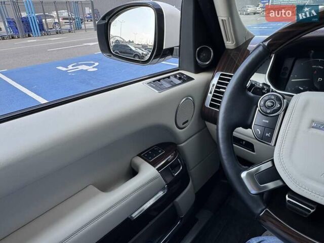 Білий Ленд Ровер Рендж Ровер, об'ємом двигуна 4.37 л та пробігом 58 тис. км за 55000 $, фото 62 на Automoto.ua
