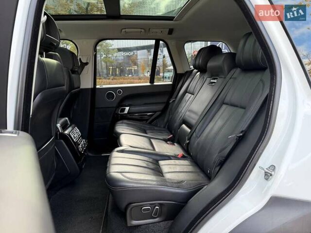 Білий Ленд Ровер Рендж Ровер, об'ємом двигуна 4.37 л та пробігом 180 тис. км за 29990 $, фото 8 на Automoto.ua