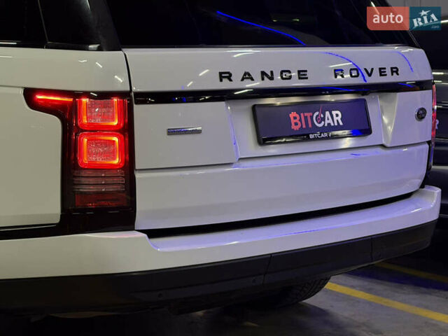 Белый Ленд Ровер Рендж Ровер, объемом двигателя 4.37 л и пробегом 240 тыс. км за 31000 $, фото 21 на Automoto.ua