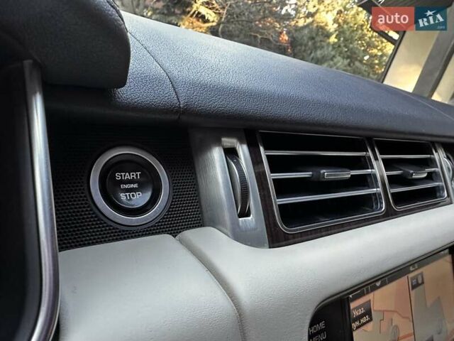 Белый Ленд Ровер Рендж Ровер, объемом двигателя 4.37 л и пробегом 267 тыс. км за 33900 $, фото 69 на Automoto.ua