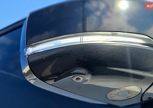 Белый Ленд Ровер Рендж Ровер, объемом двигателя 5 л и пробегом 198 тыс. км за 28500 $, фото 31 на Automoto.ua