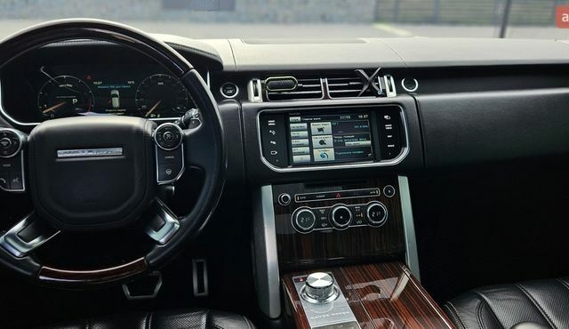 Белый Ленд Ровер Рендж Ровер, объемом двигателя 5 л и пробегом 198 тыс. км за 28500 $, фото 54 на Automoto.ua