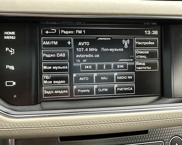 Белый Ленд Ровер Рендж Ровер, объемом двигателя 5 л и пробегом 121 тыс. км за 34500 $, фото 36 на Automoto.ua