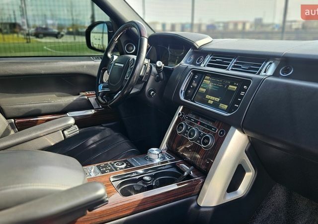 Белый Ленд Ровер Рендж Ровер, объемом двигателя 5 л и пробегом 198 тыс. км за 28500 $, фото 96 на Automoto.ua