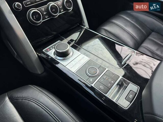 Білий Ленд Ровер Рендж Ровер, об'ємом двигуна 4.37 л та пробігом 180 тис. км за 29990 $, фото 26 на Automoto.ua