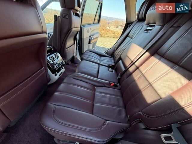 Белый Ленд Ровер Рендж Ровер, объемом двигателя 4.37 л и пробегом 278 тыс. км за 32999 $, фото 63 на Automoto.ua