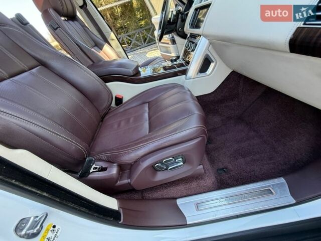 Білий Ленд Ровер Рендж Ровер, об'ємом двигуна 4.4 л та пробігом 278 тис. км за 32999 $, фото 65 на Automoto.ua