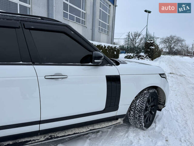 Білий Ленд Ровер Рендж Ровер, об'ємом двигуна 2.99 л та пробігом 155 тис. км за 30500 $, фото 11 на Automoto.ua